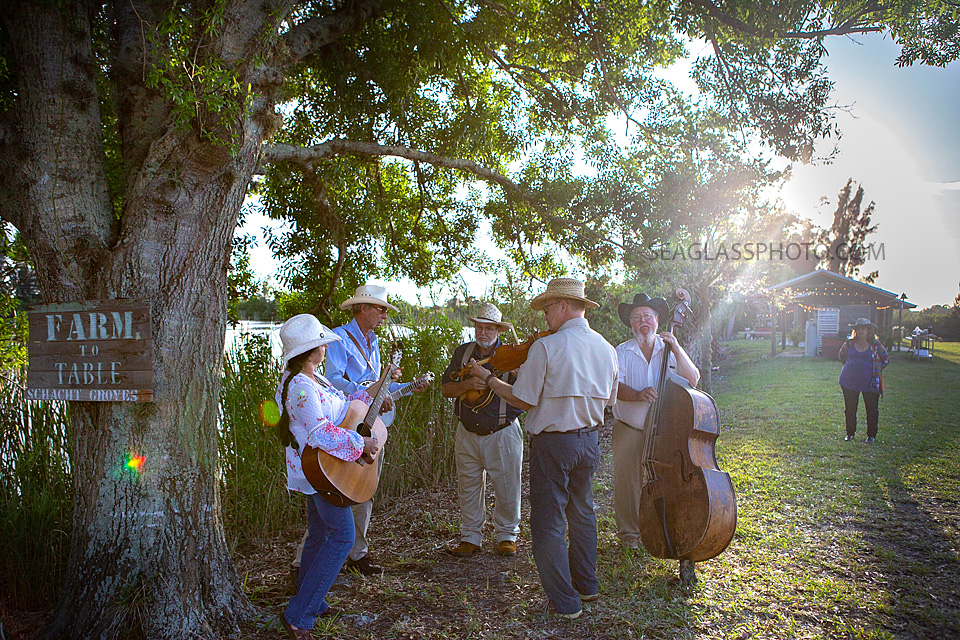 A small band plays music during cocktail hour in Vero Beach Florida