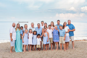 Family of 20 at Disney Vero Beach Resort - Seaglass Photography