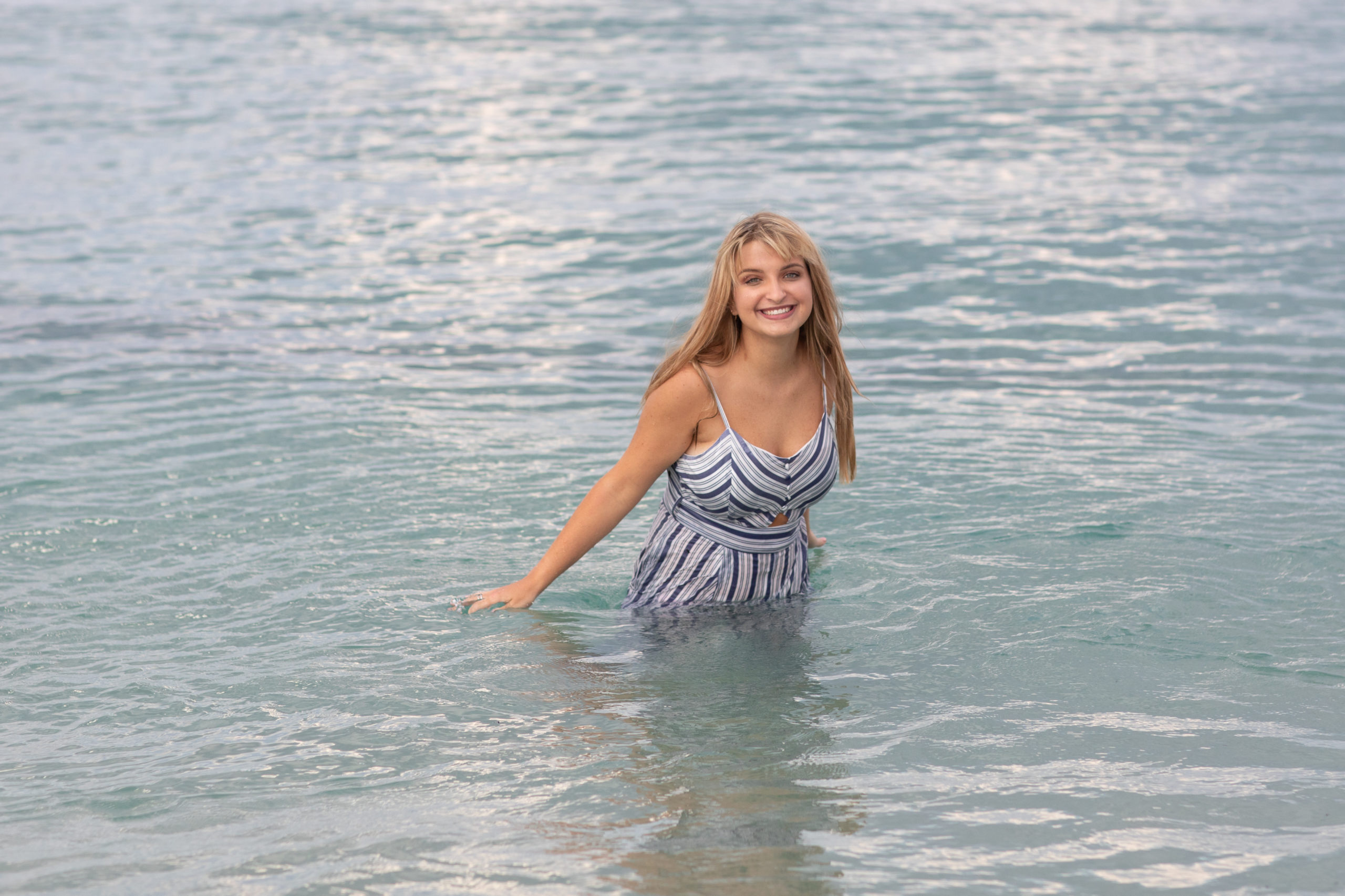 ocean photographer n Vero beach Florida high school senior portraits under beautiful old oak trees